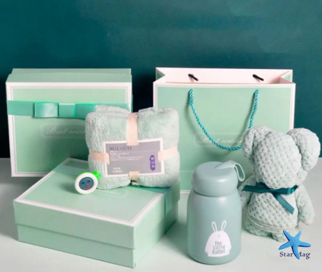 Подарочный набор Simple Life ∙ Праздничный комплект (термокружка, полотенце, игрушка)