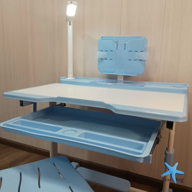 Дитяча парта зі стільцем регульована з лампою та підставкою для книг X-390 70&times;46 см синя &bull; Комплект зростаюча парта і стілець для навчання, малювання та занять удома &bull; Дитячий стіл зі стільцем для дівчинки