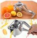 Ручний соковитискач - прес для фруктів та цитрусових Hand Juicer металевий із затискачем